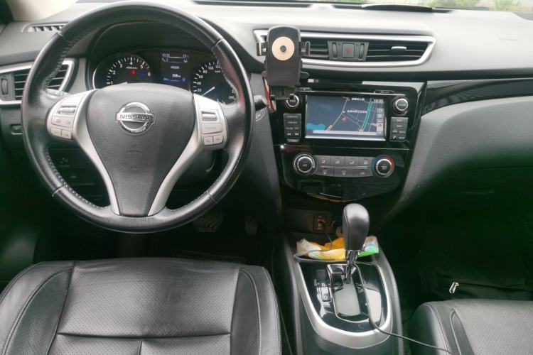 Used Nissan Qashqai 2016 2.0L CVT Flagship Edition Center Console