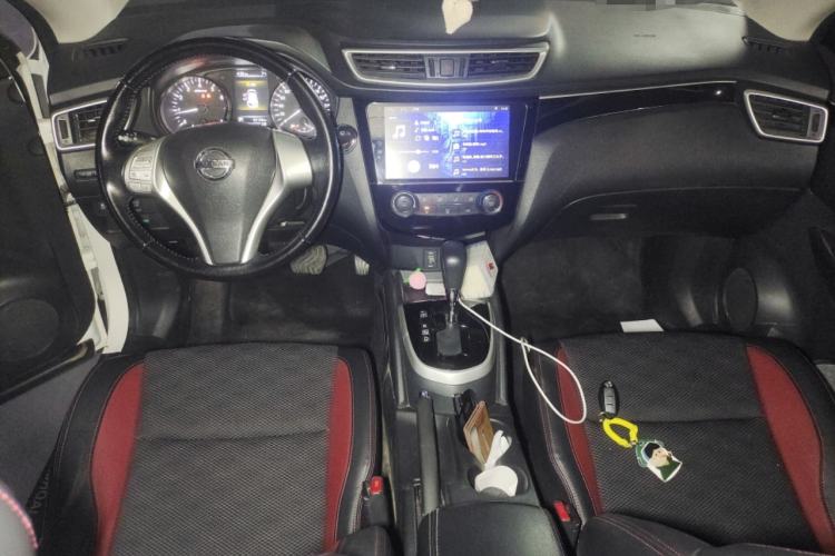 Used Nissan Qashqai 2016 2.0L CVT Luxury Edition Center Console