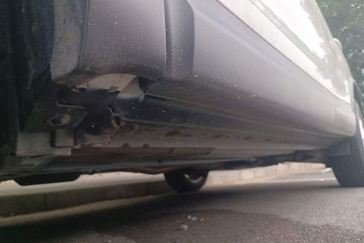 Used Nissan Qashqai 2016 2.0L CVT Elite Edition Chassis Front Left