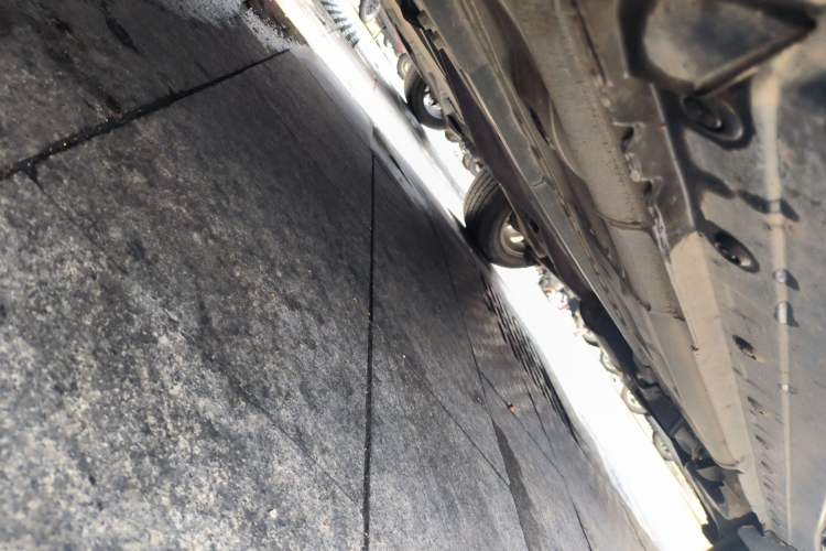 Used Nissan Qashqai 2016 2.0L CVT Elite Edition Chassis Front Left