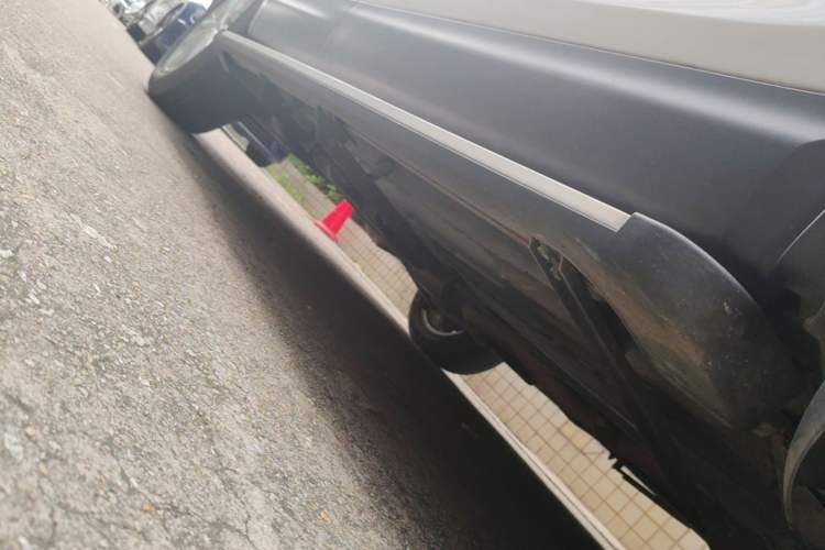 Used Nissan Qashqai 2016 2.0L CVT Elite Edition Chassis Front Right