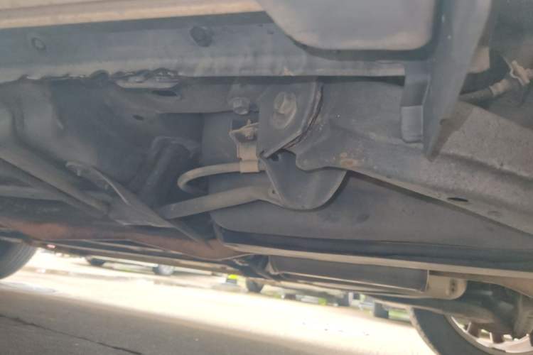 Used Nissan Qashqai 2016 2.0L CVT Elite Edition Chassis Rear Left