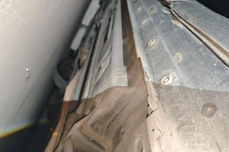 Used Nissan Qashqai 2016 2.0L CVT Elite Edition Chassis Rear Left
