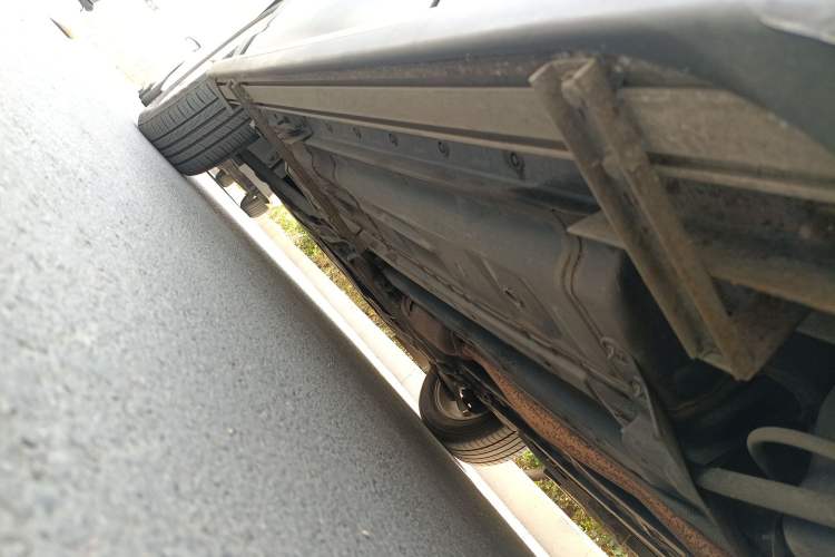 Used Nissan Qashqai 2016 2.0L CVT Elite Edition Chassis Rear Left