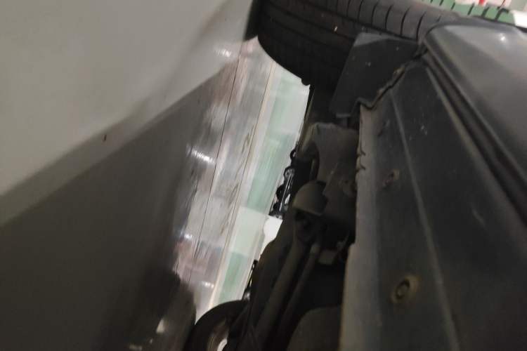 Used Nissan Qashqai 2016 2.0L CVT Elite Edition Chassis Rear Right