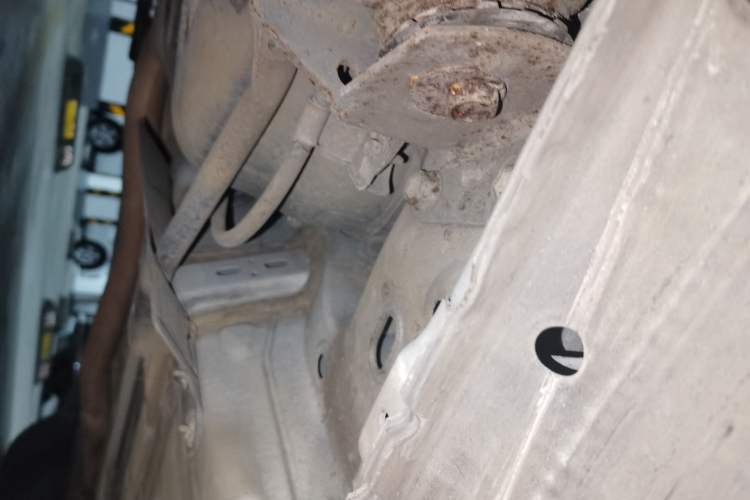 Used Nissan Qashqai 2016 2.0L CVT Elite Edition Chassis Rear Right