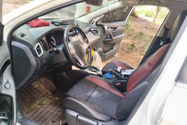 Used Nissan Qashqai 2016 2.0L CVT Luxury Edition Driver Seat