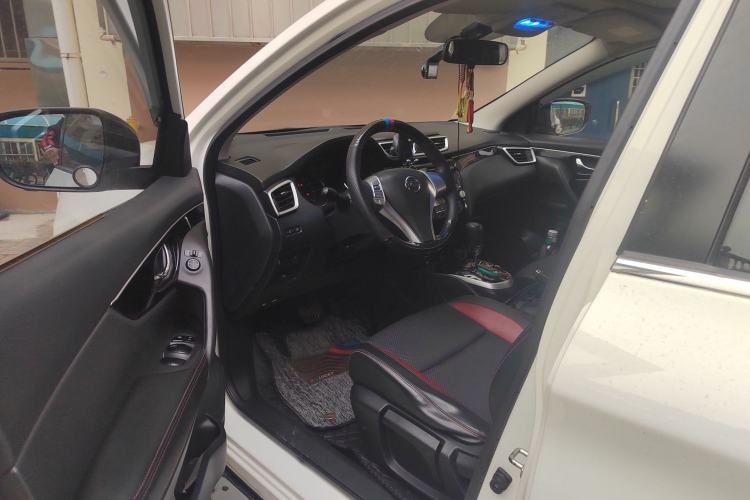 Used Nissan Qashqai 2016 2.0L CVT Luxury Edition Driver Seat