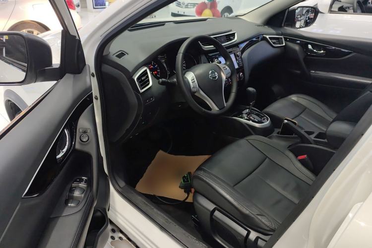 Used Nissan Qashqai 2016 2.0L CVT Flagship Edition Driver Seat