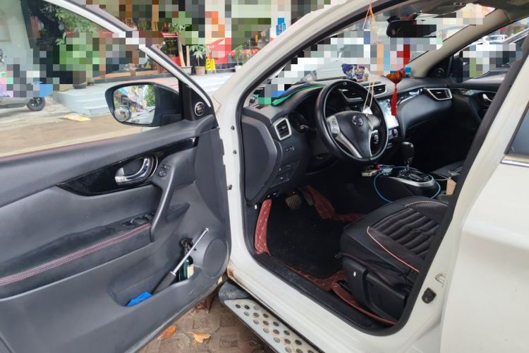 Used Nissan Qashqai 2016 2.0L CVT Elite Edition Driver Seat