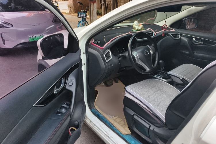 Used Nissan Qashqai 2016 2.0L CVT Luxury Edition Driver Seat