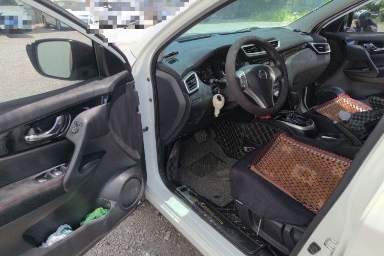 Used Nissan Qashqai 2016 2.0L CVT Elite Edition Driver Seat