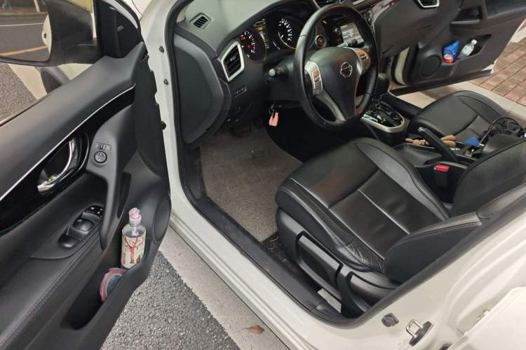 Used Nissan Qashqai 2016 2.0L CVT Flagship Edition Driver Seat