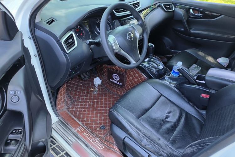 Used Nissan Qashqai 2016 2.0L CVT Elite Edition Driver Seat