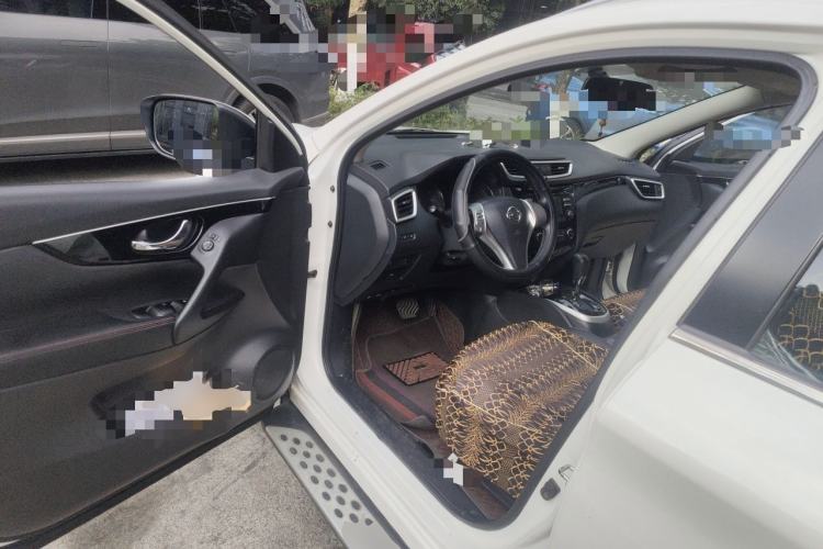 Used Nissan Qashqai 2016 2.0L CVT Luxury Edition Driver Seat