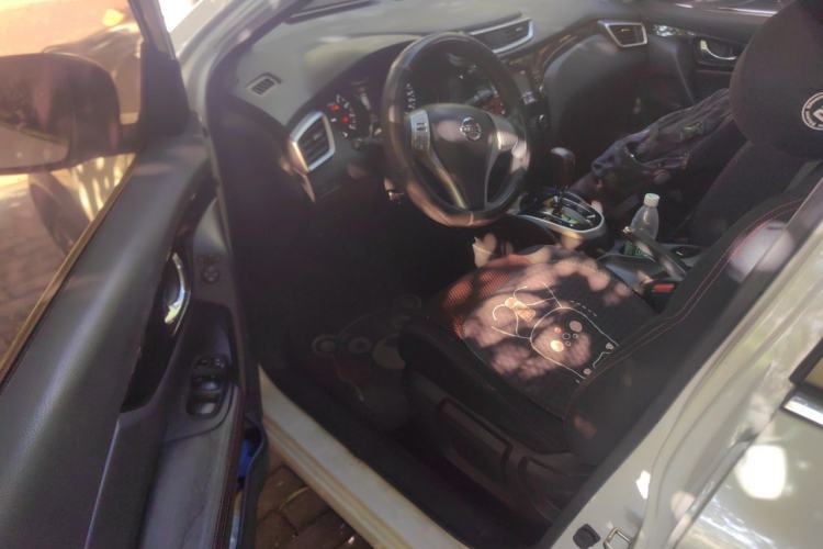 Used Nissan Qashqai 2016 2.0L CVT Elite Edition Driver Seat