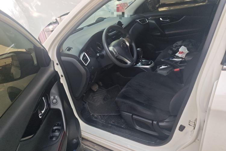 Used Nissan Qashqai 2016 2.0L CVT Elite Edition Driver Seat