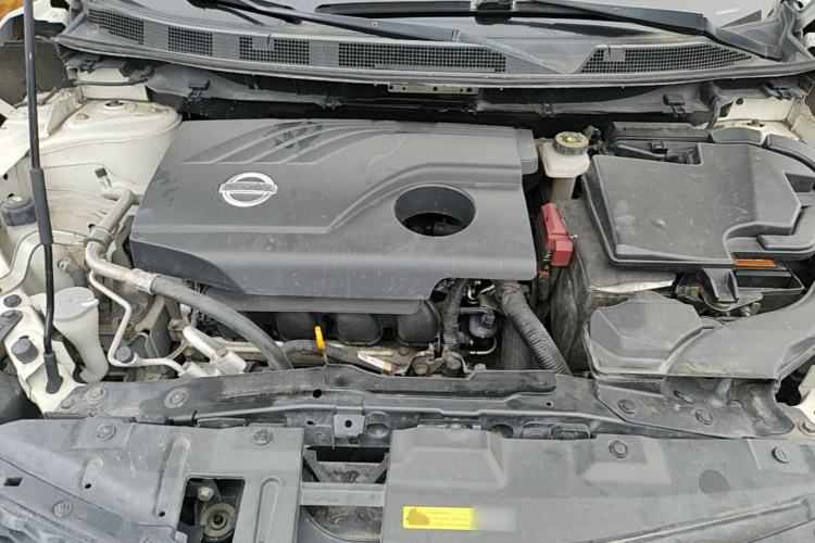 Used Nissan Qashqai 2016 2.0L CVT Elite Edition Engine Bay