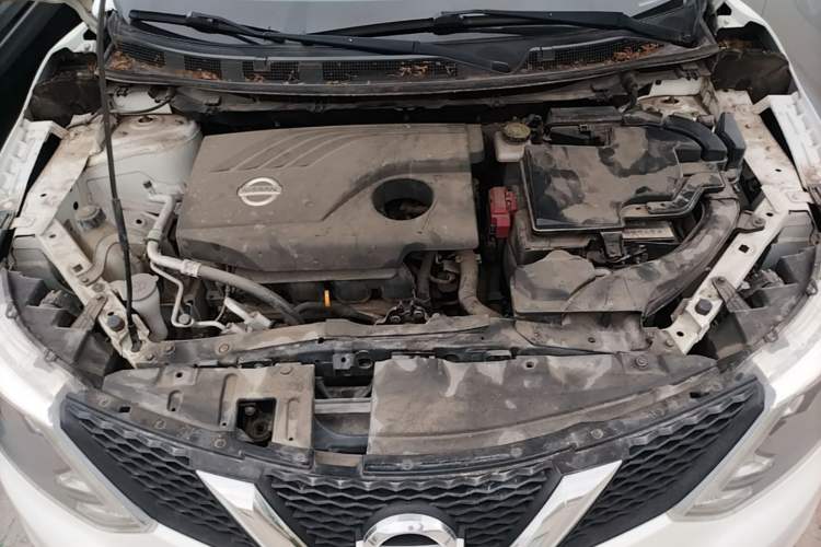 Used Nissan Qashqai 2016 2.0L CVT Luxury Edition Engine Bay