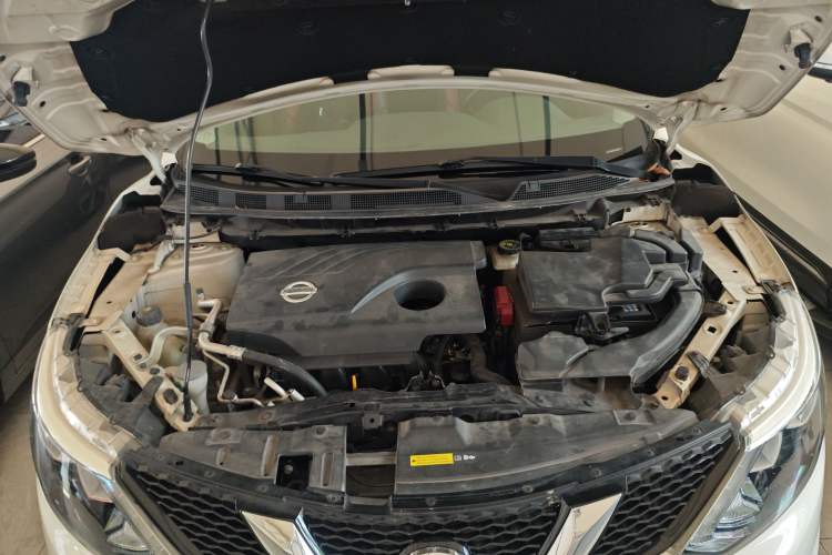 Used Nissan Qashqai 2016 2.0L CVT Luxury Edition Engine Bay
