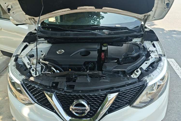 Used Nissan Qashqai 2016 2.0L CVT Luxury Edition Engine Bay