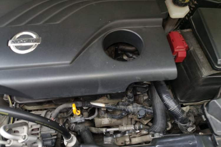 Used Nissan Qashqai 2016 2.0L CVT Elite Edition Engine Bay