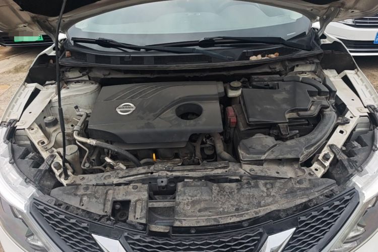 Used Nissan Qashqai 2016 2.0L CVT Elite Edition Engine Bay