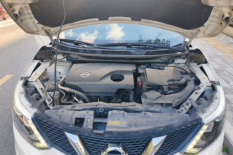Used Nissan Qashqai 2016 2.0L CVT Luxury Edition Engine Bay