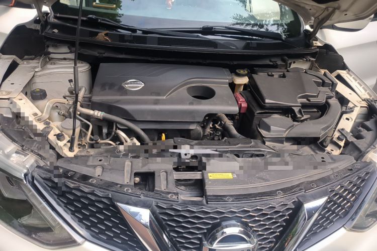 Used Nissan Qashqai 2016 2.0L CVT Elite Edition Engine Bay