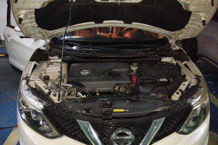 Used Nissan Qashqai 2016 2.0L CVT Luxury Edition Engine Bay