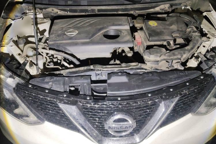 Used Nissan Qashqai 2016 2.0L CVT Elite Edition Engine Bay