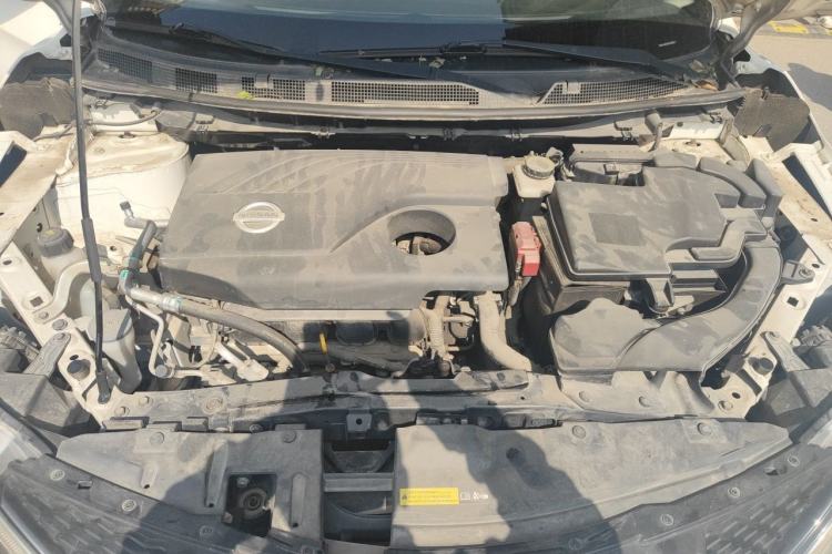 Used Nissan Qashqai 2016 2.0L CVT Elite Edition Engine Bay
