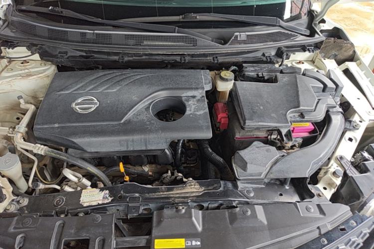 Used Nissan Qashqai 2016 2.0L CVT Elite Edition Engine Bay