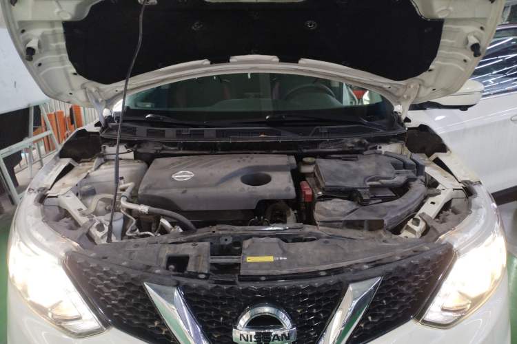 Used Nissan Qashqai 2016 2.0L CVT Luxury Edition Engine Bay