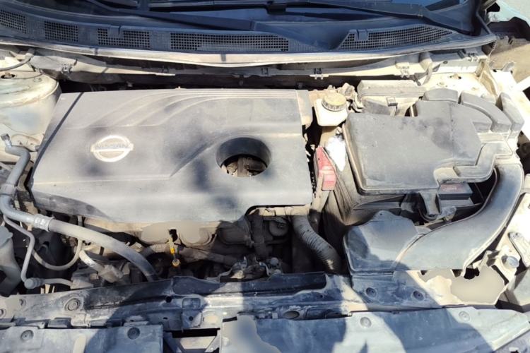 Used Nissan Qashqai 2016 2.0L CVT Elite Edition Engine Bay