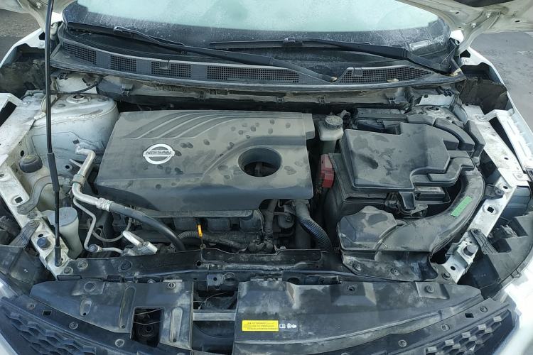 Used Nissan Qashqai 2016 2.0L CVT Elite Edition Engine Bay