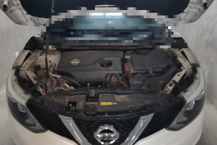 Used Nissan Qashqai 2016 2.0L CVT Elite Edition Engine Bay