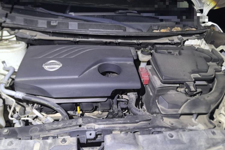 Used Nissan Qashqai 2016 2.0L CVT Elite Edition Engine Bay