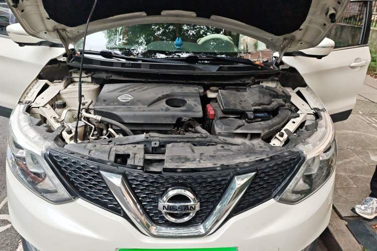 Used Nissan Qashqai 2016 2.0L CVT Luxury Edition Engine Bay