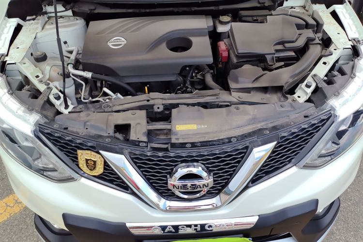 Used Nissan Qashqai 2016 2.0L CVT Elite Edition Engine Bay