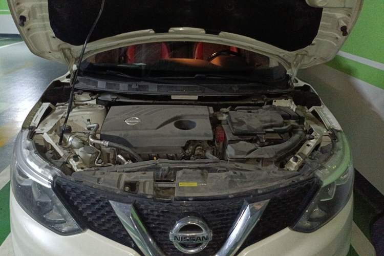 Used Nissan Qashqai 2016 2.0L CVT Luxury Edition Engine Bay