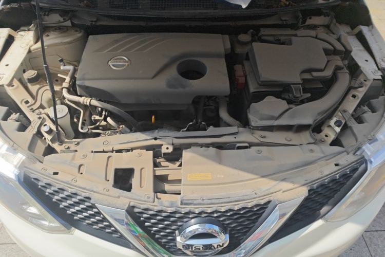 Used Nissan Qashqai 2016 2.0L CVT Elite Edition Engine Bay