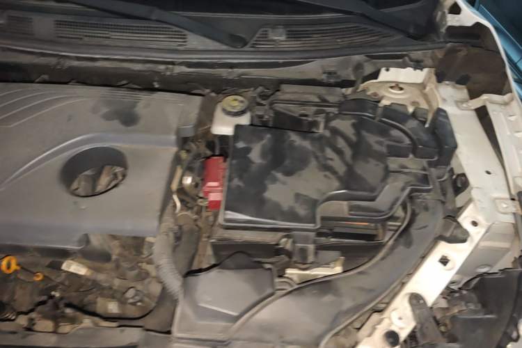 Used Nissan Qashqai 2016 2.0L CVT Luxury Edition Engine Bay Left