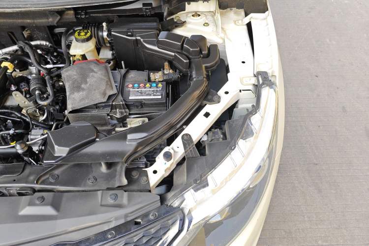 Used Nissan Qashqai 2016 1.2T CVT Fashion Edition Engine Bay Left