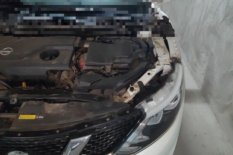Used Nissan Qashqai 2016 2.0L CVT Elite Edition Engine Bay Left