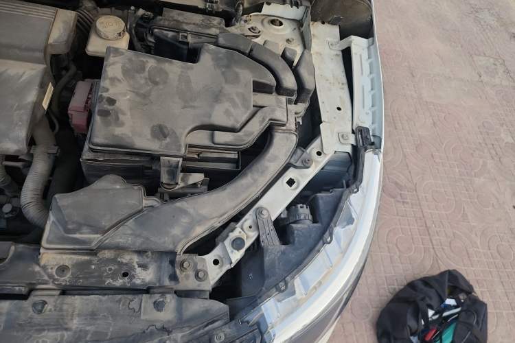 Used Nissan Qashqai 2016 2.0L CVT Luxury Edition Engine Bay Left
