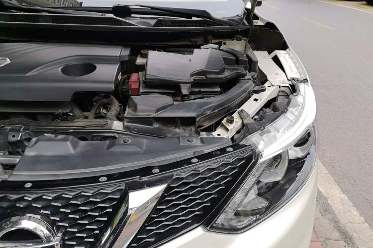Used Nissan Qashqai 2016 2.0L CVT Luxury Edition Engine Bay Left