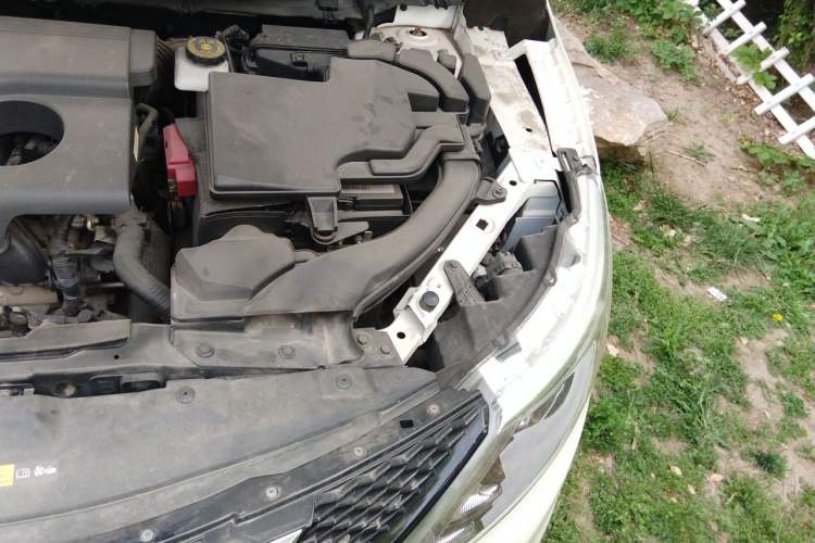 Used Nissan Qashqai 2016 2.0L CVT Luxury Edition Engine Bay Left
