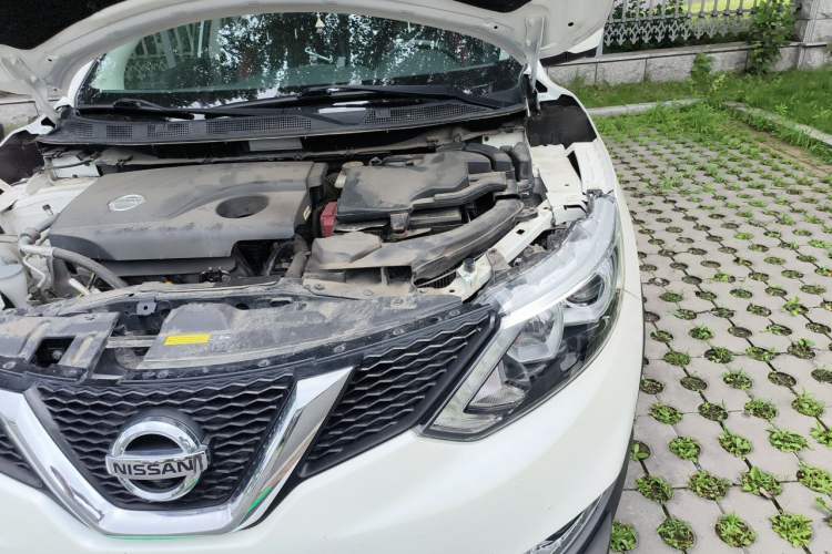 Used Nissan Qashqai 2016 2.0L CVT Luxury Edition Engine Bay Left