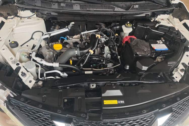 Used Nissan Qashqai 2016 1.2T CVT Fashion Edition Engine Bay